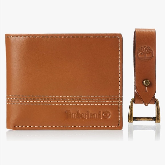NWT Timberland leather tan bifold wallet, keychain - Picture 2 of 7